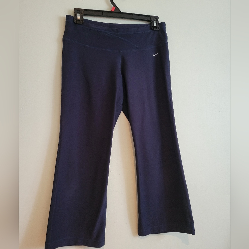 Nike - Capri Length Workout Tights